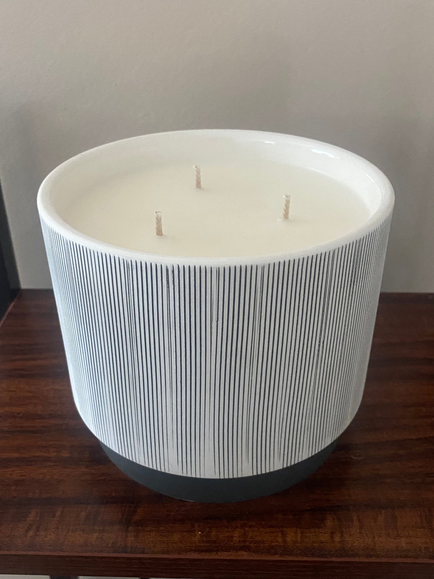 Cashmere Musk Scented Candle